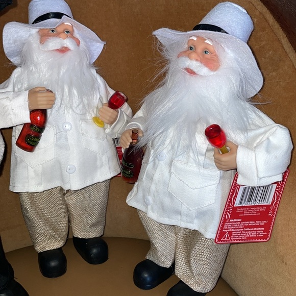 Styling Santas - Picture 2 of 5